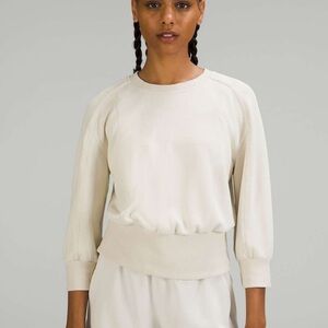 Lululemon Softstreme Ribbed-Hem Pullover. Sz 4